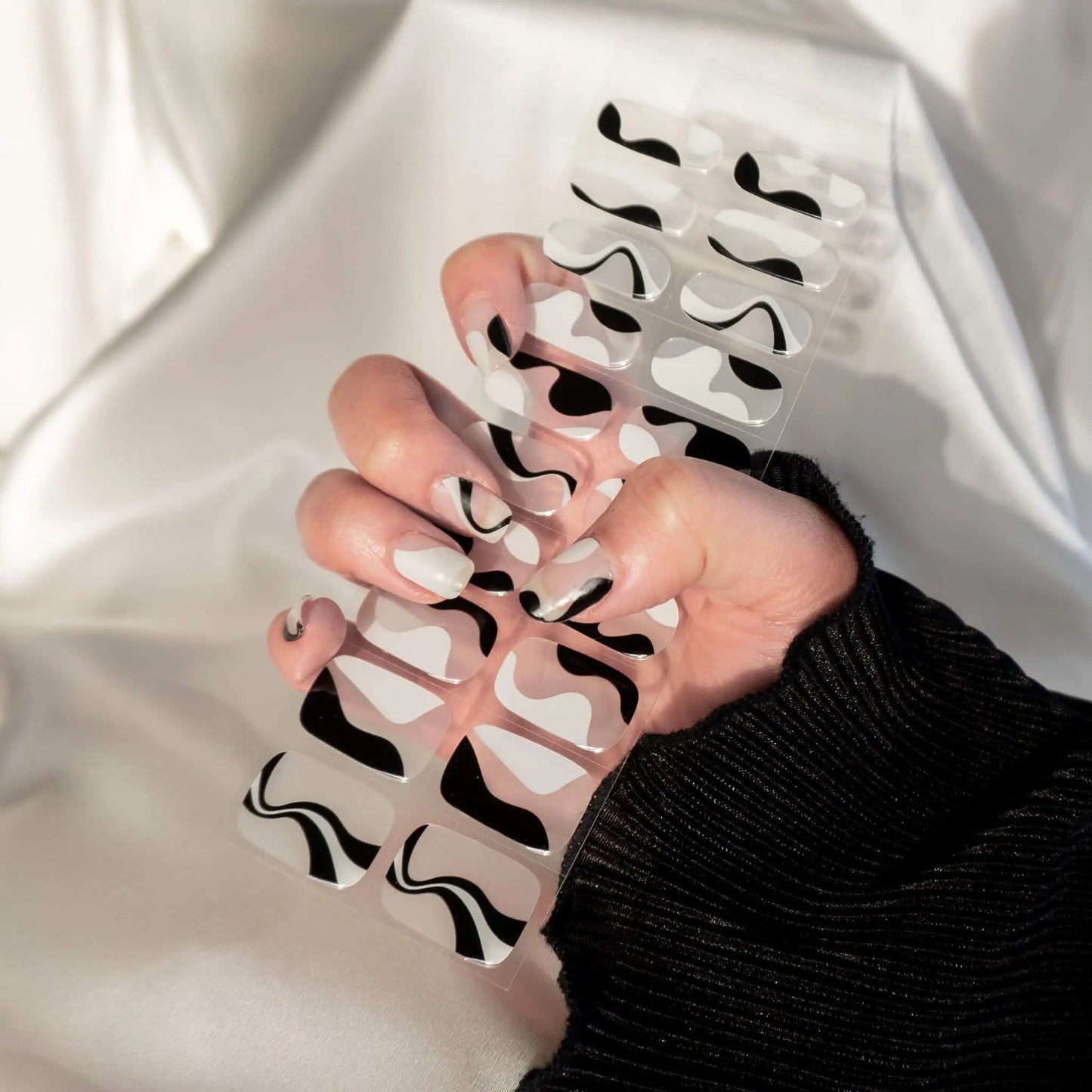 Monochrome Waves Semicured Gel Nail Stickers Kit