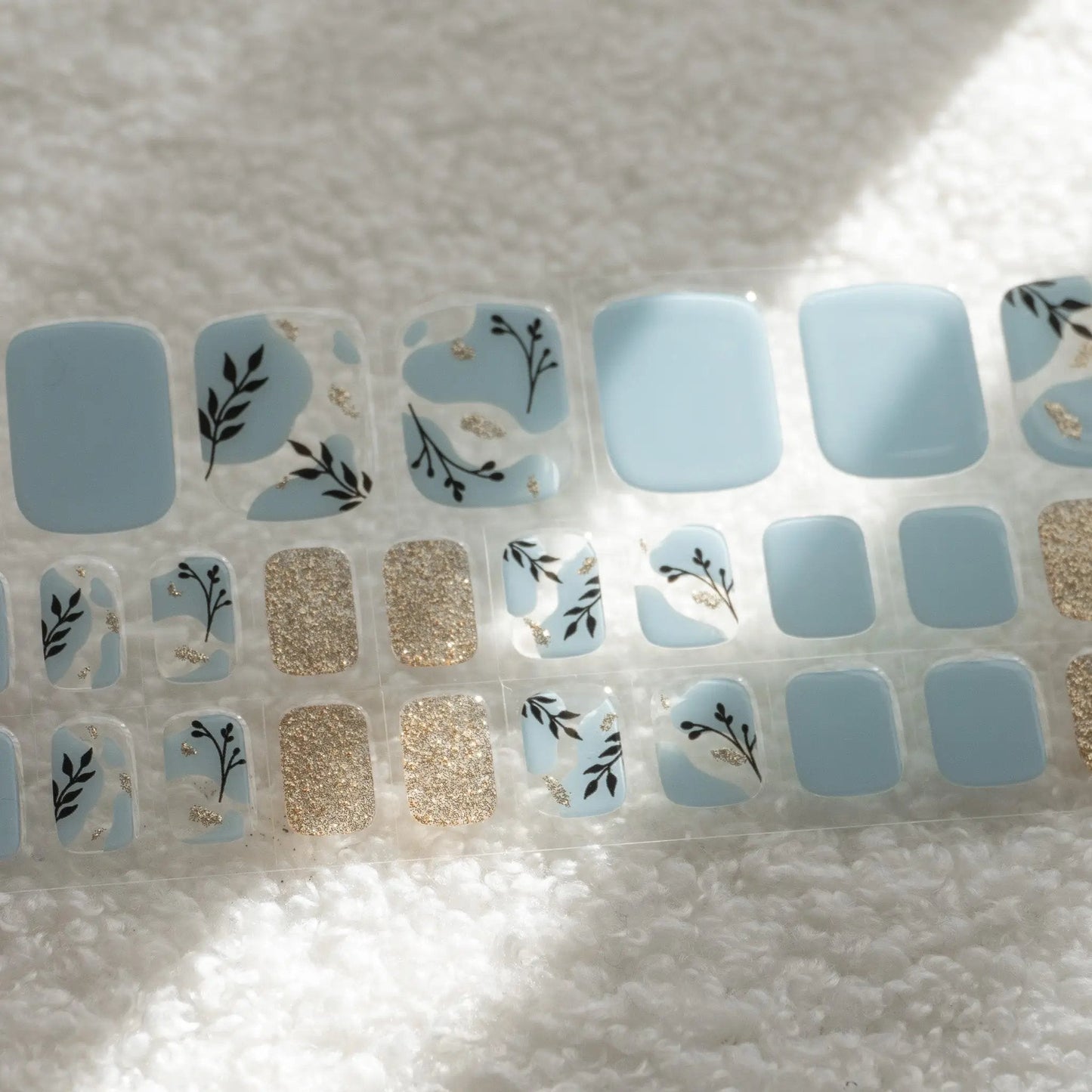 [PEDI / TOES] Gentle Floral Blue Shimmers GEWEL Semicured Gel Nails Kit